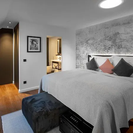 Hotel The Manes Boutique 4*