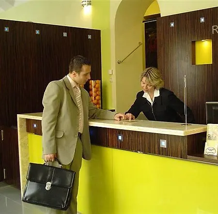 The Manes Boutique 4*